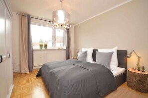 2 bedrooms, WiFi, bed sheets