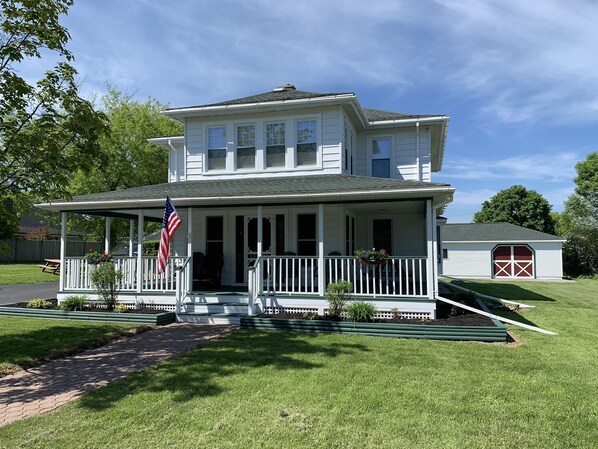 Exterior - Charming Clayton Village Retreat – Walk to River, Shops & Sunset Views! (Clayton)