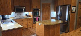 Increíble casa de 4 HAB cerca del TPC para 3M abierto