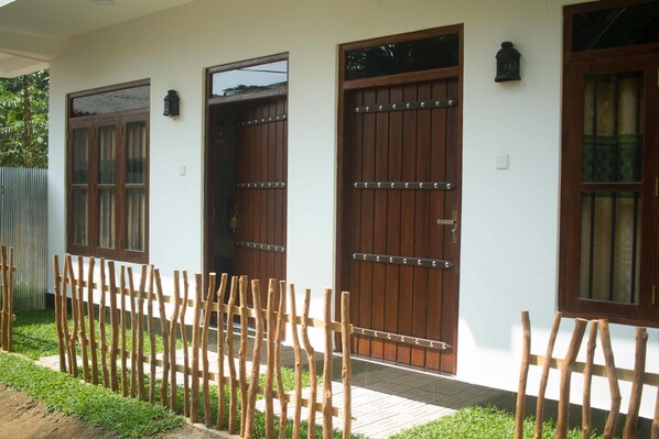 Villa Confort, 1 très grand lit | Balcon