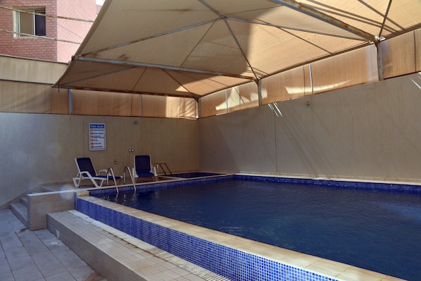 Utomhuspool