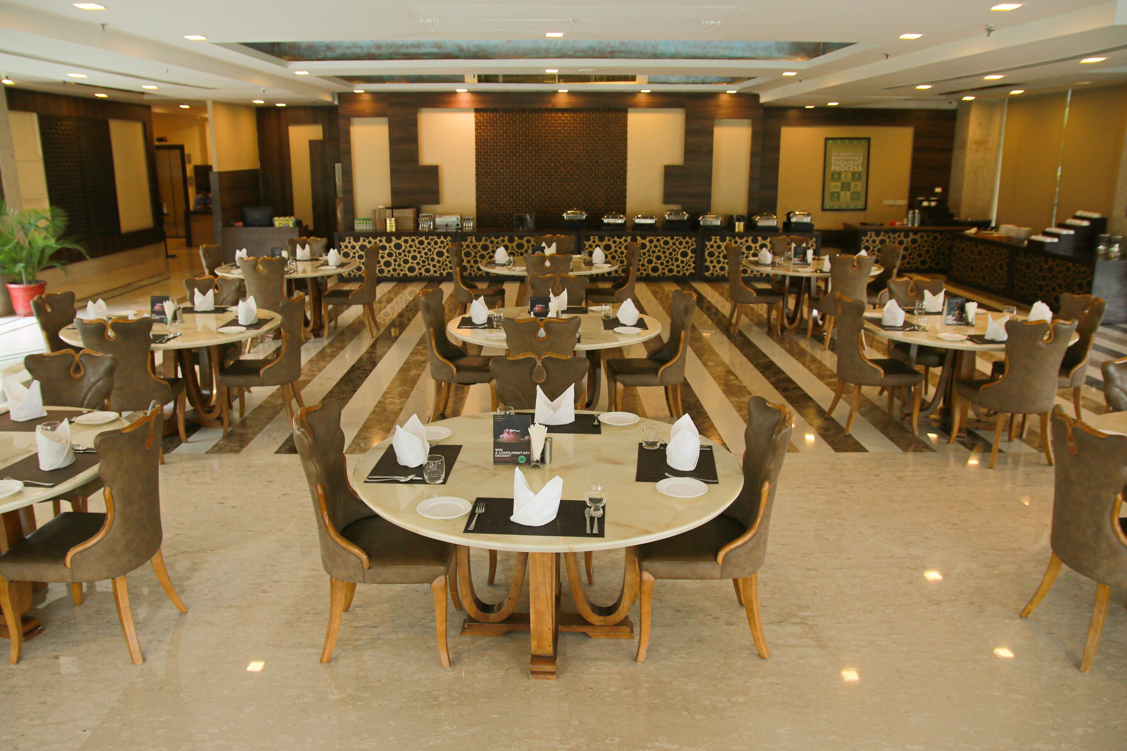 Foto - Opulent by Udman Chhattarpur