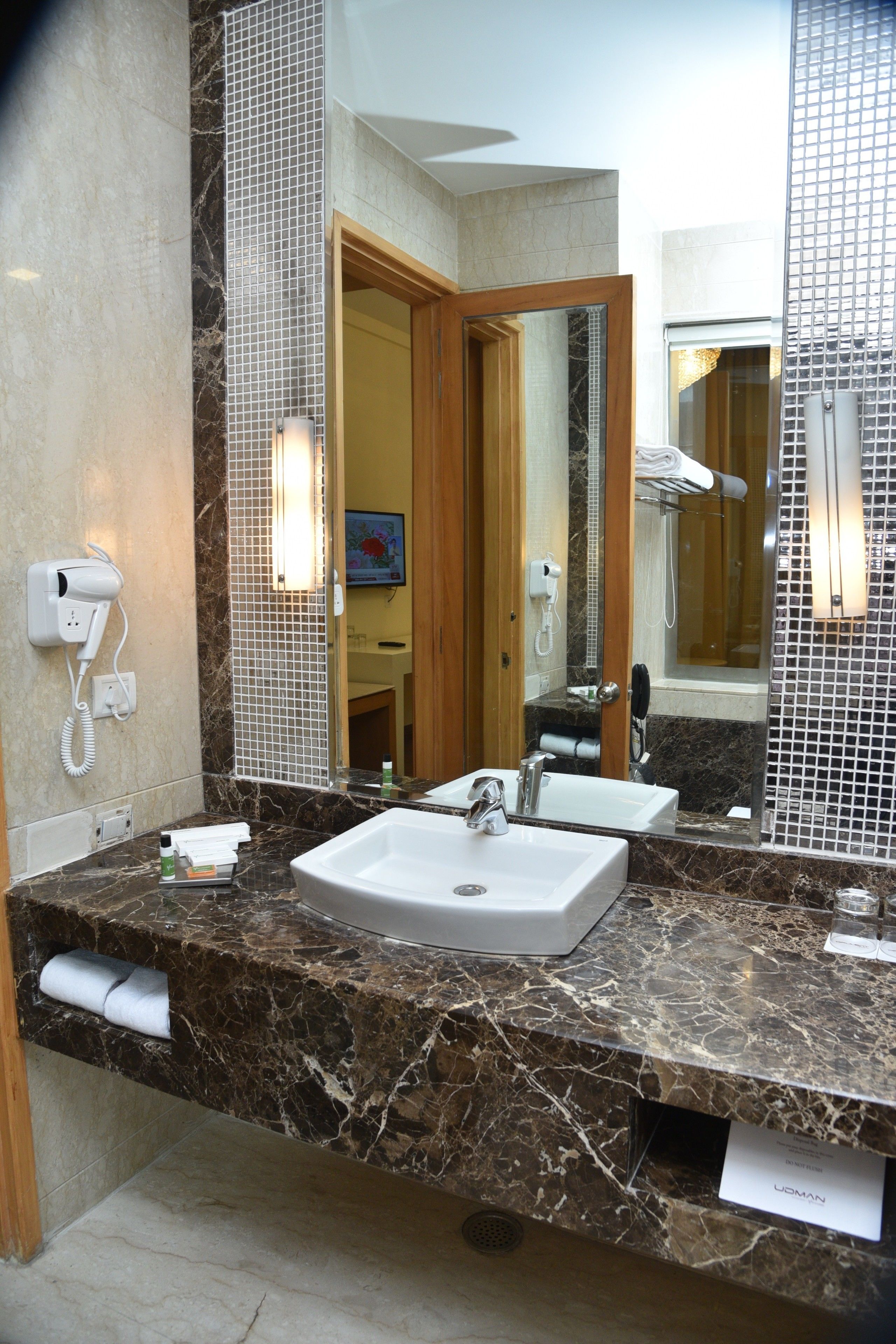 Foto - Opulent by Udman Chhattarpur