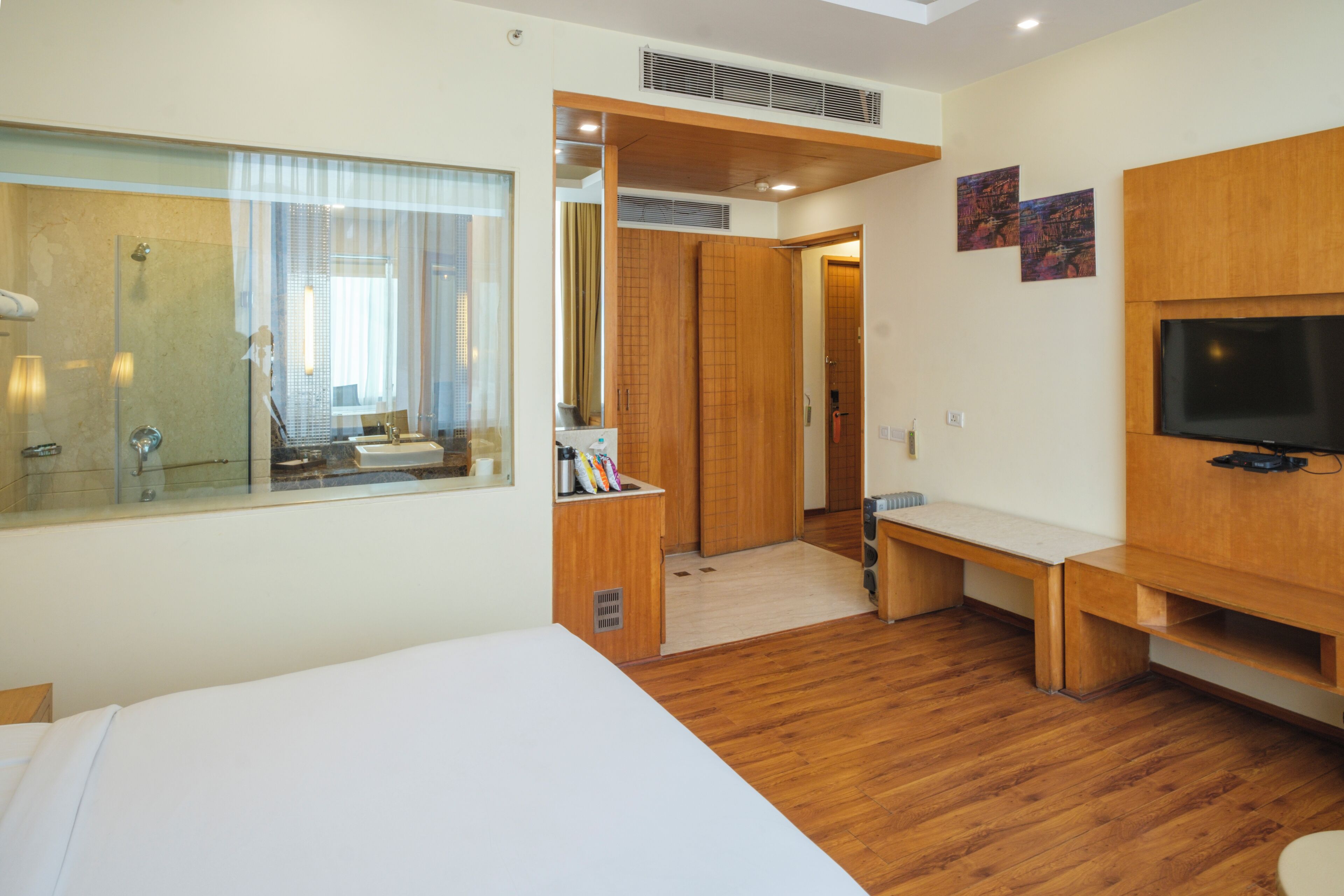 Foto - Opulent by Udman Chhattarpur