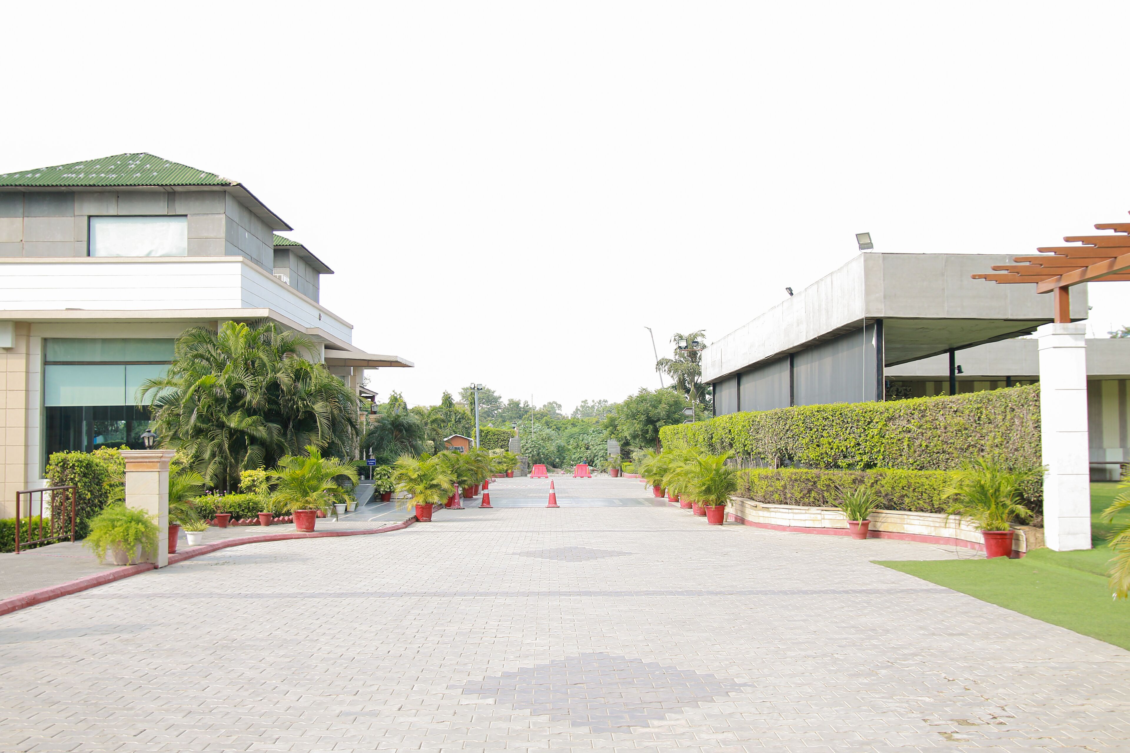 Foto - Opulent by Udman Chhattarpur