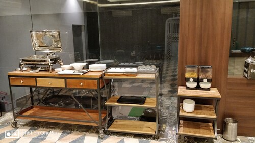 Hotel S B Excellency