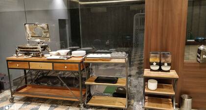 Hotel S B Excellency