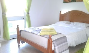 3 chambres, fer et planche Ă repasser, Wi-Fi, draps fournis