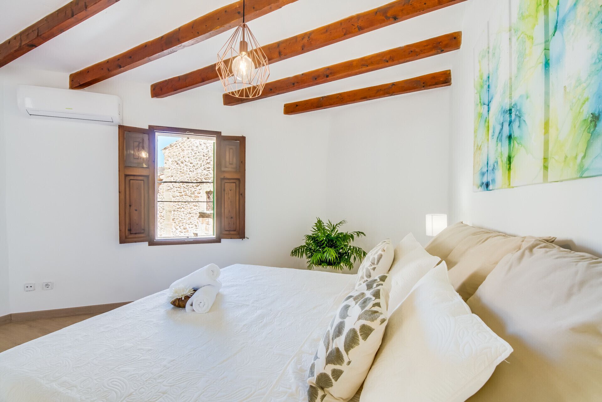 2 habitaciones, tabla de planchar con plancha y wifi gratis 