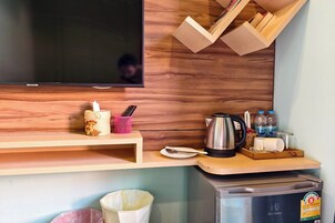 Deluxe Room, Balcony | Soundproofing, free WiFi, bed sheets