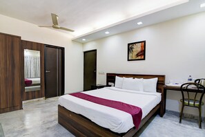 Free WiFi, bed sheets - The Residency (Kolkata)