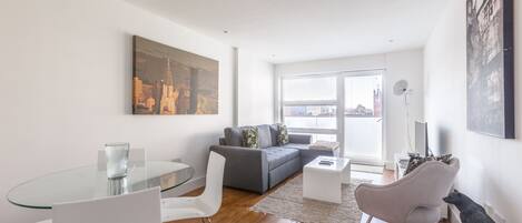 Apartment | Living room | TV