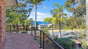 Property grounds - Argia Jervis Bay (Vincentia)
