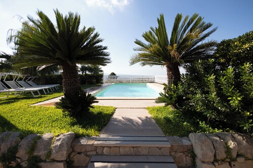 Villa Clara with swimming pool