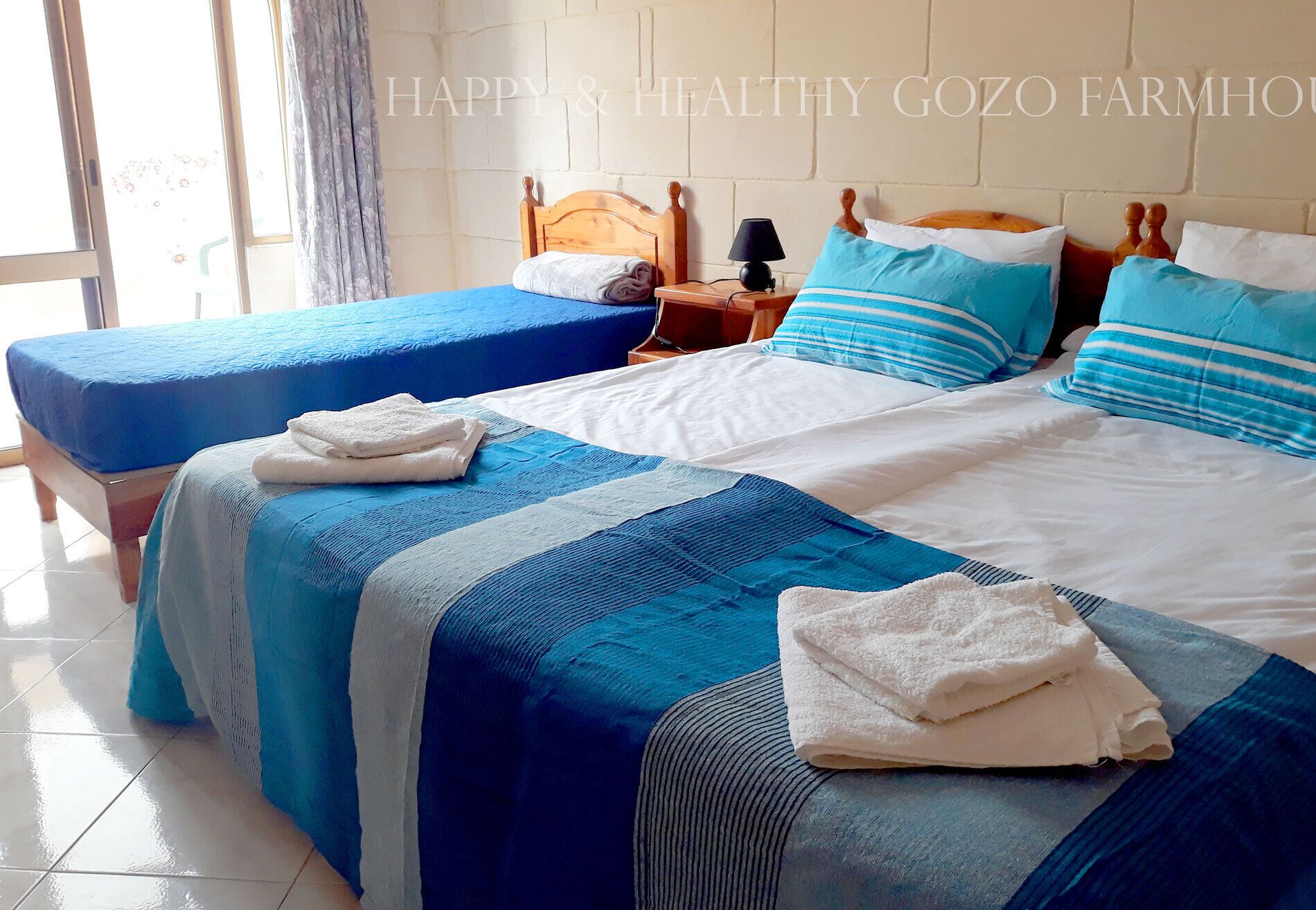 3 bedrooms, iron/ironing board, WiFi, bed sheets