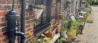 THE BYRE COTTAGE SLEEPING 4<br>NEXT TO FOX COVERT PUB YARM<br>B&B. S /C. 