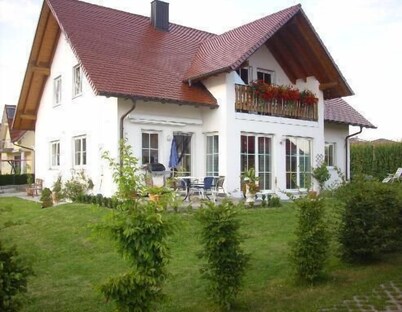 Apartment 95 sqm 4 **** near Legoland Günzburg for up to 5 people