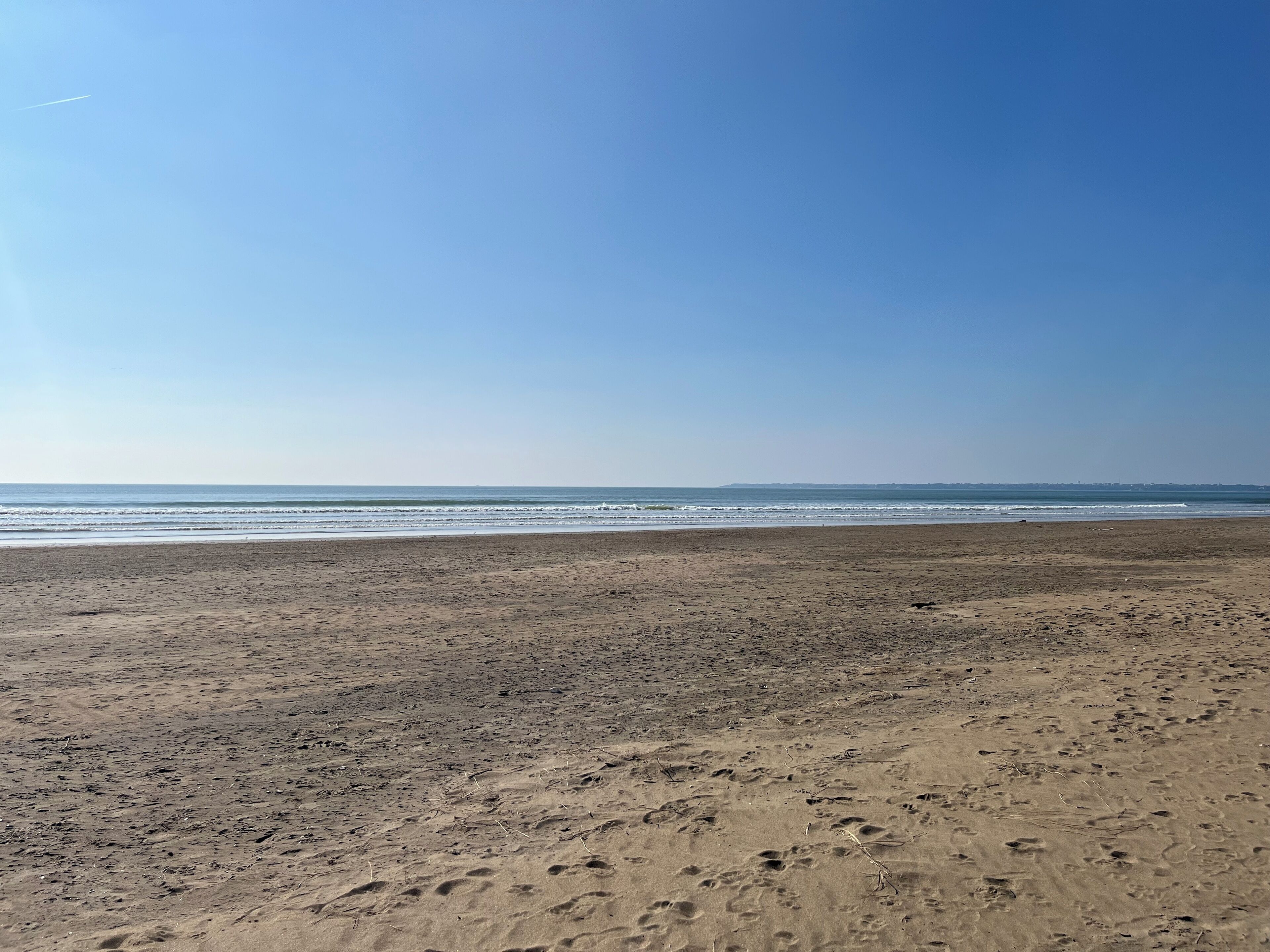 靠近海滩、沙滩椅