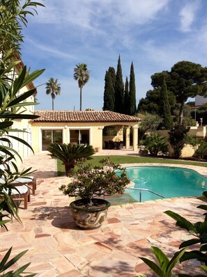 A heated pool - Large villa with heated pool, 2 steps from the harbor and beaches (Carqueiranne)