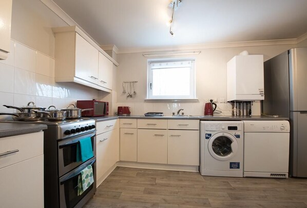 Fridge, microwave, oven, dishwasher