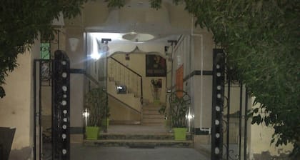 Queen Hostel