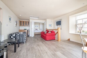 House | Living room | TV - Stunning Shore Front House in Historic Cellardyke (Anstruther)