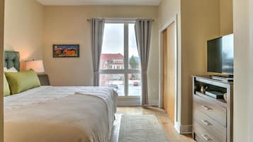 1 habitación, tabla de planchar con plancha, wifi gratis y ropa de cama