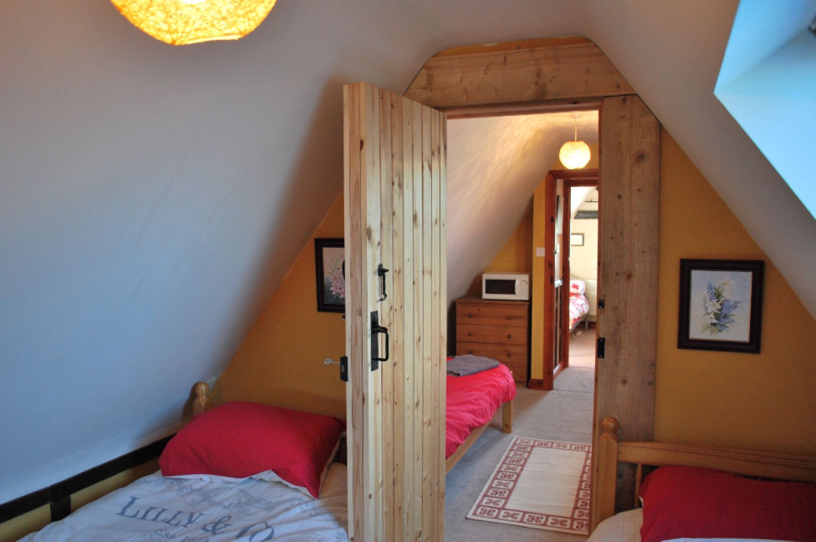 3 chambres, fer et planche à repasser, Wi-Fi, literie fournie