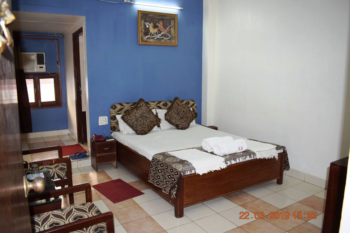 Deluxe Room, 1 Queen Bed