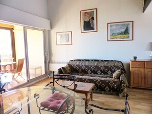 TV - Apartment for 6 persons with swimming-pool and tennis in condominium (Capbreton)