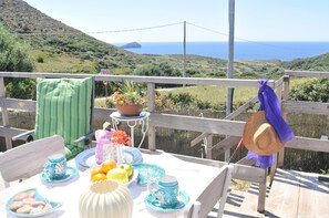 Tenda Romantis, 1 Tempat Tidur Queen, pemandangan laut, menghadap laut | Teras/patio