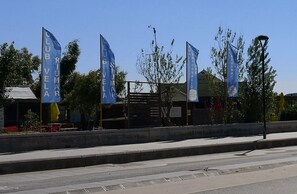 المنشأة من الخارج