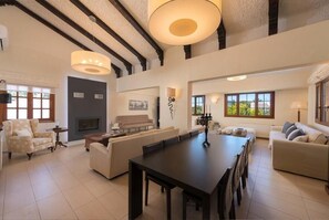 TV - Premium Villa in strategic & quiet location of Rhodes. (Rhodes)