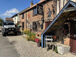 Exterior - COTTAGE SLEEPING 4 HAYSTACK/HAYLOFT NEXT TO FOX COVERT PUB YARM (High Leven)