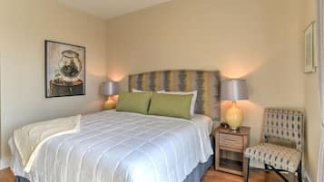 1 habitación, tabla de planchar con plancha, wifi gratis y ropa de cama