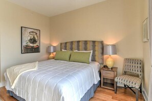 1 多间卧室、熨斗/熨衣板、免费 WiFi、床单