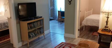 2 chambres, fer et planche à repasser, Wi-Fi gratuit, draps fournis