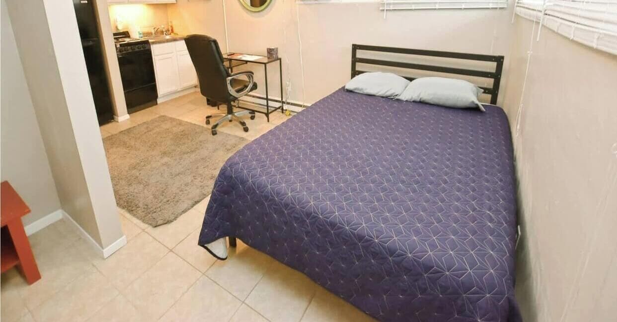 1 bedroom, iron/ironing board, WiFi (free), bed sheets