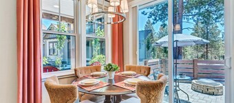 Minutes to Deschutes River Trail with Hot Tub & Fire Pit!