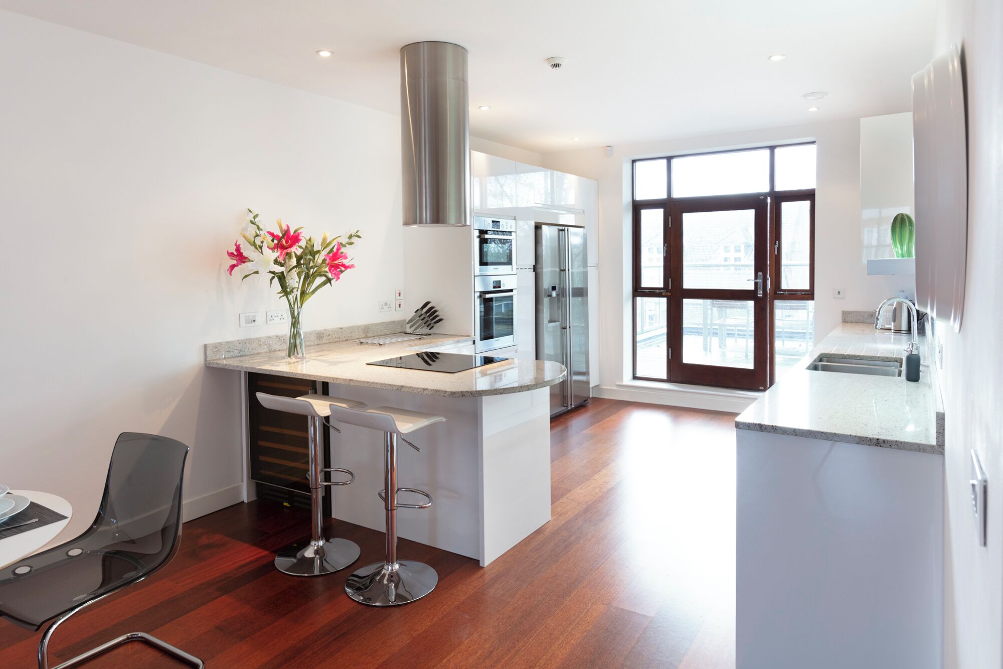 Apartment, 3 Bedrooms | Private kitchen | Fridge, microwave, oven, stovetop