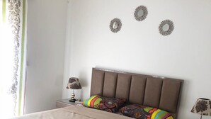 Chalet, 4 habitaciones | Cortinas blackout 