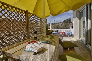 Property grounds - Katoi Apartment 1 Agios Georgios Pagoi (Corfu)