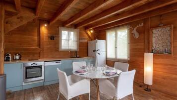 雪櫃、微波爐、焗爐、爐具