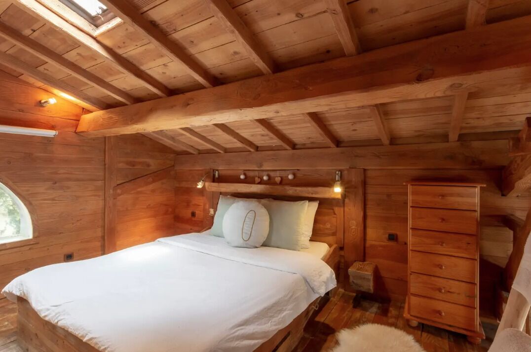 2 slaapkamers, reisbedje, gratis wifi, beddengoed