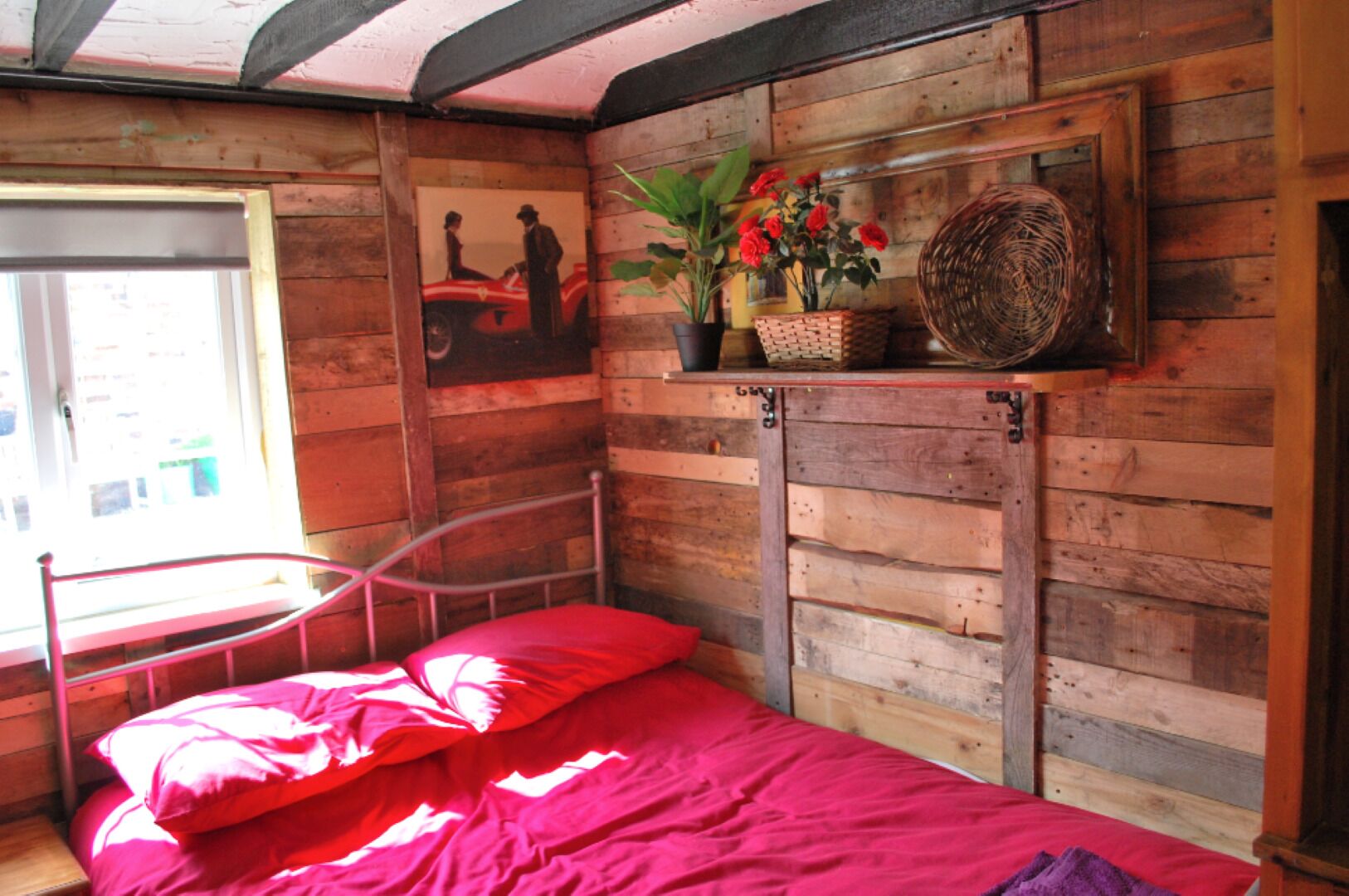 1 chambre, fer et planche à repasser, Wi-Fi, literie fournie