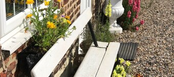 HAYLOFT DOUBLE BED ENSUITE<br>SLEEPING 2 NEXT TO THE FOX COVERT PUB YARM 