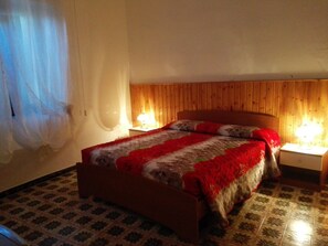 1 makuuhuone, silitysrauta/-lauta, Wi-Fi, vuodevaatteet