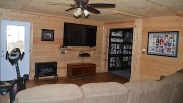 Smart TV, fireplace, video games, DVD player