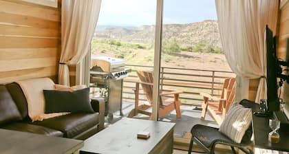 Luxury 2 BR Tiny Home | Grand Staircase Views