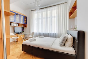 1 bedroom, iron/ironing board, free WiFi, bed sheets